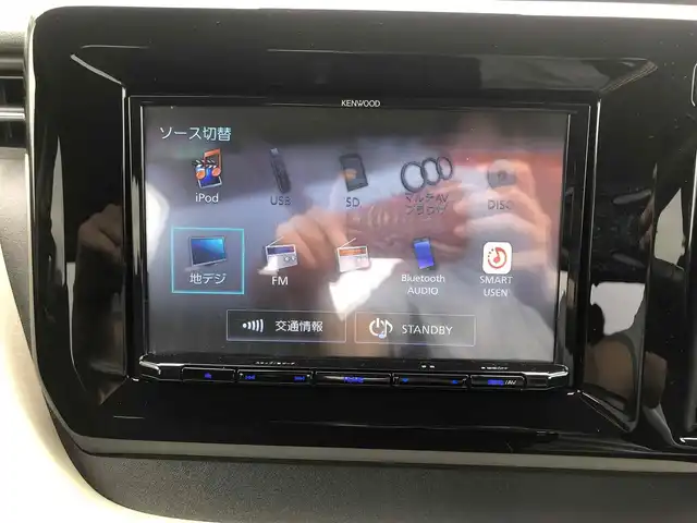 スズキ ソリオ G 福岡県 2023(令5)年 5.6万km スーパーブラックパール デュアルカメラブレーキサポート/純正8インチメモリナビ【SKW-S807】/　フルセグTV/CD/DVD/Bluetooth/プッシュスタート/片側パワースライドドア/フロアマット/保証書