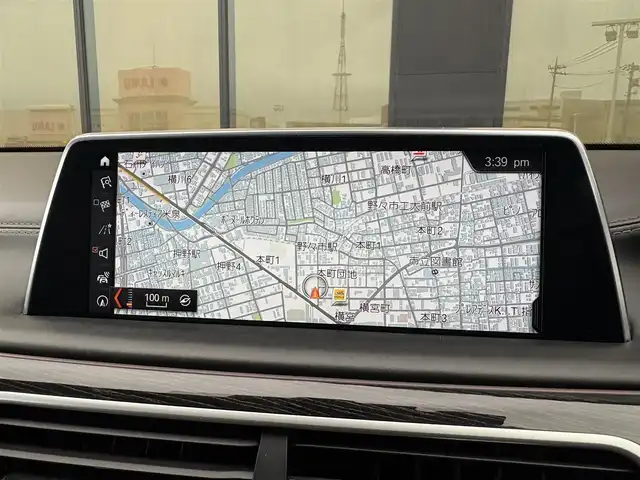 ＢＭＷ ７４０Ｌd xDrive Mスポーツ 石川県 2017(平29)年 7.2万km 黒 4WD/純正HDDナビ/　Bluetooth・AM/FM・CD・DVD・USB・AUX/フルセグTV/全方位カメラ/リアエンターテイメント/ヘッドアップディスプレイ/全席パワーシート/全席メモリーシート/アダプティブクルーズコントロール/アンチロック・ブレーキ・システム/衝突被害軽減システム/横滑り防止装置/前後コーナーセンサー/レーンキープアシスト/盗難防止装置/パーキングアシスト/アイドリングストップ/エアバッグ（W+サイド）/カーテンエアバッグ/純正アルミホイール/スマートキー