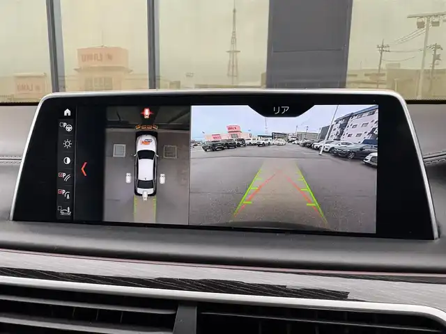 ＢＭＷ ７４０Ｌd xDrive Mスポーツ 石川県 2017(平29)年 7.2万km 黒 4WD/純正HDDナビ/　Bluetooth・AM/FM・CD・DVD・USB・AUX/フルセグTV/全方位カメラ/リアエンターテイメント/ヘッドアップディスプレイ/全席パワーシート/全席メモリーシート/アダプティブクルーズコントロール/アンチロック・ブレーキ・システム/衝突被害軽減システム/横滑り防止装置/前後コーナーセンサー/レーンキープアシスト/盗難防止装置/パーキングアシスト/アイドリングストップ/エアバッグ（W+サイド）/カーテンエアバッグ/純正アルミホイール/スマートキー