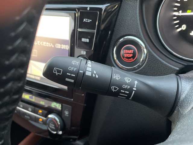 日産 エクストレイル 20Xi レザーエディション 山口県 2020(令2)年 2.9万km ダイヤモンドブラック プロパイロット　/レーダークルーズコントロール　/全席シートヒーター　/レザーシート/純正ナビ【ＭＭ５１９－Ｄ】/　（Ｂｌｕｅｔｏｏｔｈ・フルセグＴＶ・ＣＤ・ＤＶＤ・Ｂｌｕ－ｒａｙ）/ヒーテッドドアミラー/デジタルインナーミラー/全方位モニター・バックカメラ/ビルトインETC/ルーフレール/運転席・助手席パワーシート/電動リアゲート/前後ドライブレコーダー/LEDライト/オートライト/スペアキー1本/スマートキー/プッシュスタート/純正フロアマット/保証書/取扱説明書