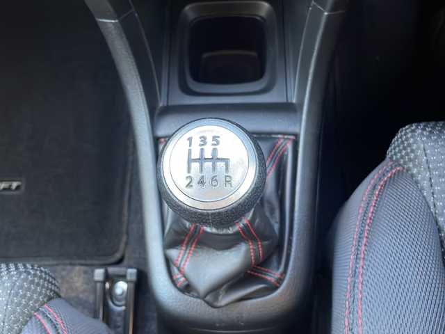 スズキ スイフト スポーツ 静岡県 2015(平27)年 7.6万km スーパーブラックパール /社外ナビ/地デジTV//社外CD/DVD/Bluetooth//バックカメラ//ディスチャージ//純正17インチAW//クルーズコントロール//ETC//オートライト//スマートキー