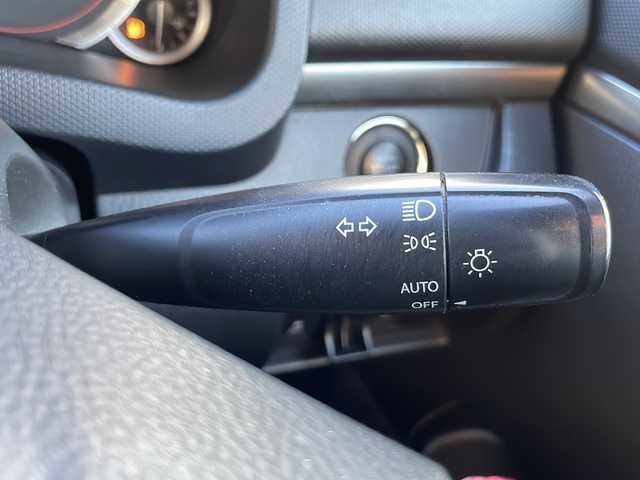 スズキ スイフト スポーツ 静岡県 2015(平27)年 7.6万km スーパーブラックパール /社外ナビ/地デジTV//社外CD/DVD/Bluetooth//バックカメラ//ディスチャージ//純正17インチAW//クルーズコントロール//ETC//オートライト//スマートキー