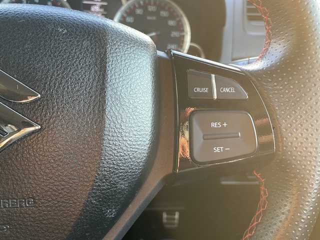 スズキ スイフト スポーツ 静岡県 2015(平27)年 7.6万km スーパーブラックパール /社外ナビ/地デジTV//社外CD/DVD/Bluetooth//バックカメラ//ディスチャージ//純正17インチAW//クルーズコントロール//ETC//オートライト//スマートキー