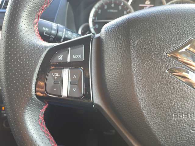 スズキ スイフト スポーツ 静岡県 2015(平27)年 7.6万km スーパーブラックパール /社外ナビ/地デジTV//社外CD/DVD/Bluetooth//バックカメラ//ディスチャージ//純正17インチAW//クルーズコントロール//ETC//オートライト//スマートキー