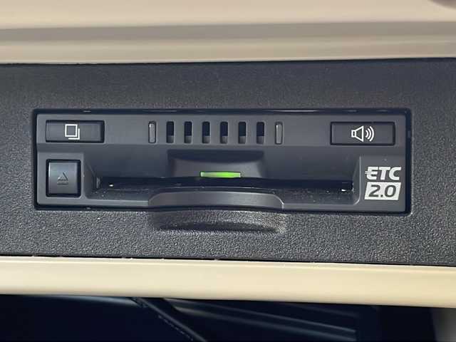 トヨタ ランドクルーザー プラド TX 愛知県 2021(令3)年 4.9万km ホワイトパールクリスタルシャイン ベージュ内装/ルーフレール/社外SDナビ/フルセグTV・CD・DVD・Bluetooth・USB・AM・FM/バックカメラ/プリクラッシュセーフティ/レーダークルーズコントロール/LDA/クリアランスソナー/2.0ビルトインETC/純正17インチアルミホイール/LEDヘッドライト/オートハイビーム/ヘッドライトウォッシャー/スマートキー/プッシュスタート/純正フロアマット/保証書/取扱説明書/スペアスマートキー