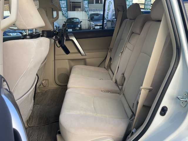 トヨタ ランドクルーザー プラド TX 愛知県 2021(令3)年 4.9万km ホワイトパールクリスタルシャイン ベージュ内装/ルーフレール/社外SDナビ/フルセグTV・CD・DVD・Bluetooth・USB・AM・FM/バックカメラ/プリクラッシュセーフティ/レーダークルーズコントロール/LDA/クリアランスソナー/2.0ビルトインETC/純正17インチアルミホイール/LEDヘッドライト/オートハイビーム/ヘッドライトウォッシャー/スマートキー/プッシュスタート/純正フロアマット/保証書/取扱説明書/スペアスマートキー