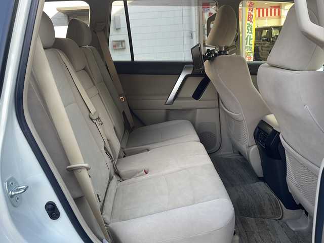 トヨタ ランドクルーザー プラド TX 愛知県 2021(令3)年 4.9万km ホワイトパールクリスタルシャイン ベージュ内装/ルーフレール/社外SDナビ/フルセグTV・CD・DVD・Bluetooth・USB・AM・FM/バックカメラ/プリクラッシュセーフティ/レーダークルーズコントロール/LDA/クリアランスソナー/2.0ビルトインETC/純正17インチアルミホイール/LEDヘッドライト/オートハイビーム/ヘッドライトウォッシャー/スマートキー/プッシュスタート/純正フロアマット/保証書/取扱説明書/スペアスマートキー