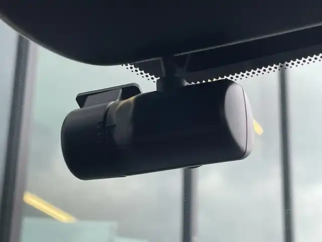 日産 オーラ G レザーエディション 島根県 2024(令6)年 2.4万km バーガンディー 登録時走行距離　23306km/純正ナビ(Bluetooth/AM/FM/USB/HDMI)/フルセグテレビ/BOSEサウンド/全周囲カメラ/プロパイロット/シートヒーター（DN席）/ステアリングヒーター/ステアリングスイッチ/ブラインドスポットモニター/置くだけモバイル充電/オートライト/オートハイビーム/コーナーセンサー/速度標識表示/エマージェンシーブレーキ/レーンキープアシスト/ドライブレコーダー/ETC2.０/純正アルミ１７インチ