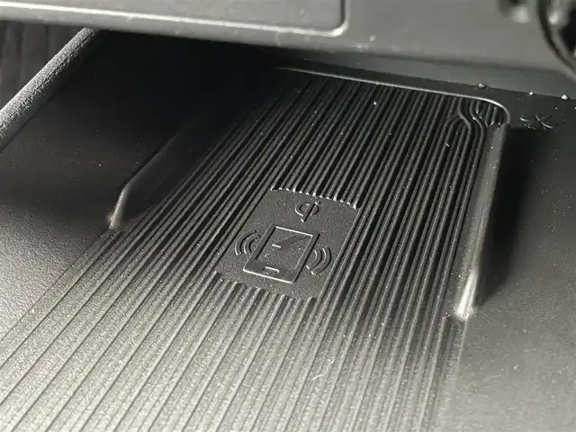 日産 オーラ G レザーエディション 島根県 2024(令6)年 2.4万km バーガンディー 登録時走行距離　23306km/純正ナビ(Bluetooth/AM/FM/USB/HDMI)/フルセグテレビ/BOSEサウンド/全周囲カメラ/プロパイロット/シートヒーター（DN席）/ステアリングヒーター/ステアリングスイッチ/ブラインドスポットモニター/置くだけモバイル充電/オートライト/オートハイビーム/コーナーセンサー/速度標識表示/エマージェンシーブレーキ/レーンキープアシスト/ドライブレコーダー/ETC2.０/純正アルミ１７インチ