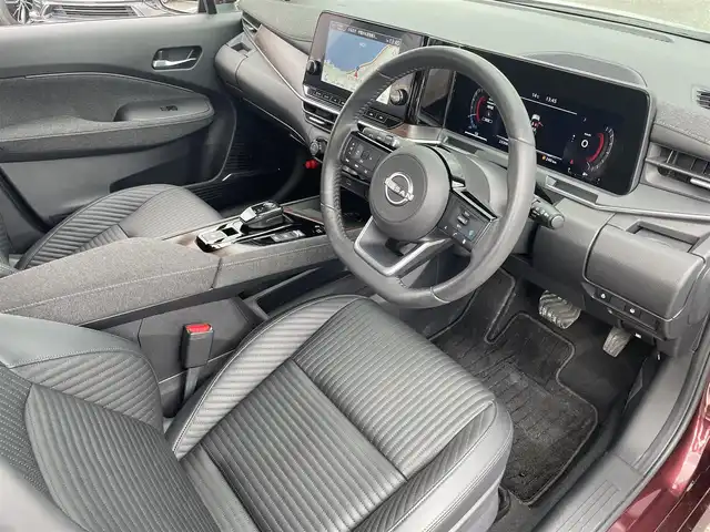 日産 オーラ G レザーエディション 島根県 2024(令6)年 2.4万km バーガンディー 登録時走行距離　23306km/純正ナビ(Bluetooth/AM/FM/USB/HDMI)/フルセグテレビ/BOSEサウンド/全周囲カメラ/プロパイロット/シートヒーター（DN席）/ステアリングヒーター/ステアリングスイッチ/ブラインドスポットモニター/置くだけモバイル充電/オートライト/オートハイビーム/コーナーセンサー/速度標識表示/エマージェンシーブレーキ/レーンキープアシスト/ドライブレコーダー/ETC2.０/純正アルミ１７インチ