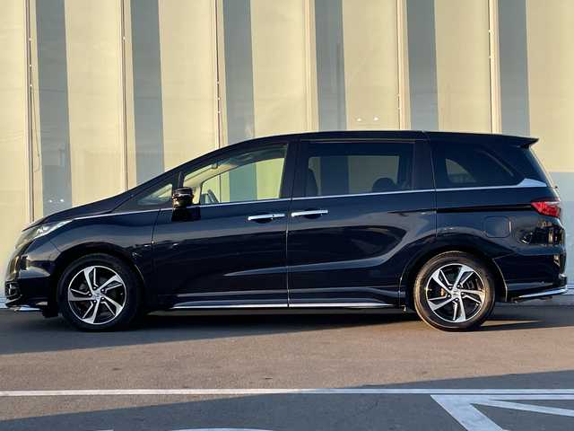 ホンダ オデッセイ 神奈川県 2014(平26)年 9.2万km プレミアムヴィーナスブラックP 純正ナビ（ワンセグ/Bluetooth/CD/DVD/USB/HDMI）/両側パワースライドドア/クルーズコントロール/バックカメラ/ビルドインETC/LEDヘッドライト　/フォグライト　/オートライト　/電動格納ミラー　/プッシュスタート/スマートキー/純正アルミホイール/純正フロアマット/ABS/横滑り防止装置