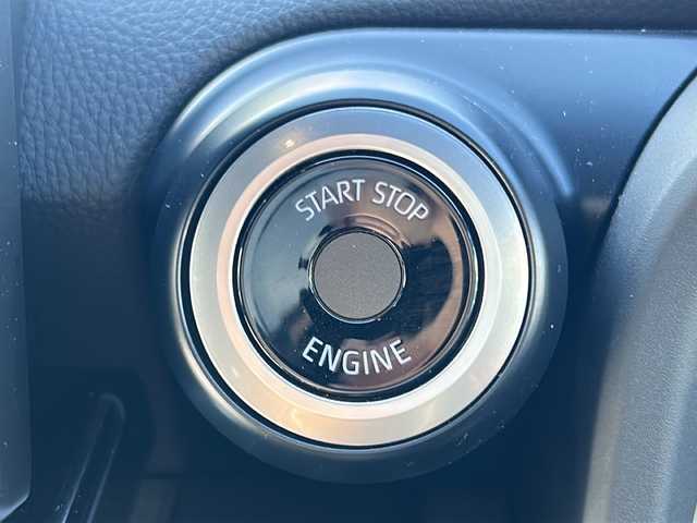 トヨタ ランドクルーザー AX 福島県 2024(令6)年 1万km ホワイトパールクリスタルシャイン トヨタセーフティセンス/・衝突被害軽減ブレーキ/・オートハイビーム/・車線逸脱警報装置/・レーダークルーズコントロール/・ロードサインアシスト/・プロアクティブドライビングアシスト/純正ディスプレイオーディオナビ/・BT/USB/MiraCast/AM/FM/・純正ビルトインETC/・前後ドライブレコーダー/・バックカメラ/・アラウンドビューモニター/D席パワーシート/・3列シート/・フルフラットシート/電子パーキング/・オートブレーキホールド/革張りステアリング/・ステアリングスイッチ/パーキングセンサー/電動格納ミラー/・ウィンカーミラー/・オートミラー/寒冷地仕様/プッシュスタート/・スマートキー/Cタイプ充電ポート/・USB充電ポート/LEDヘッドライト/・フォグランプ/・オートライト/ルーフレール/純正フロアマット/純正18インチAW/盗難防止装置