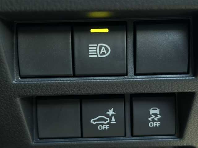 トヨタ ランドクルーザー AX 福島県 2024(令6)年 1万km ホワイトパールクリスタルシャイン トヨタセーフティセンス/・衝突被害軽減ブレーキ/・オートハイビーム/・車線逸脱警報装置/・レーダークルーズコントロール/・ロードサインアシスト/・プロアクティブドライビングアシスト/純正ディスプレイオーディオナビ/・BT/USB/MiraCast/AM/FM/・純正ビルトインETC/・前後ドライブレコーダー/・バックカメラ/・アラウンドビューモニター/D席パワーシート/・3列シート/・フルフラットシート/電子パーキング/・オートブレーキホールド/革張りステアリング/・ステアリングスイッチ/パーキングセンサー/電動格納ミラー/・ウィンカーミラー/・オートミラー/寒冷地仕様/プッシュスタート/・スマートキー/Cタイプ充電ポート/・USB充電ポート/LEDヘッドライト/・フォグランプ/・オートライト/ルーフレール/純正フロアマット/純正18インチAW/盗難防止装置