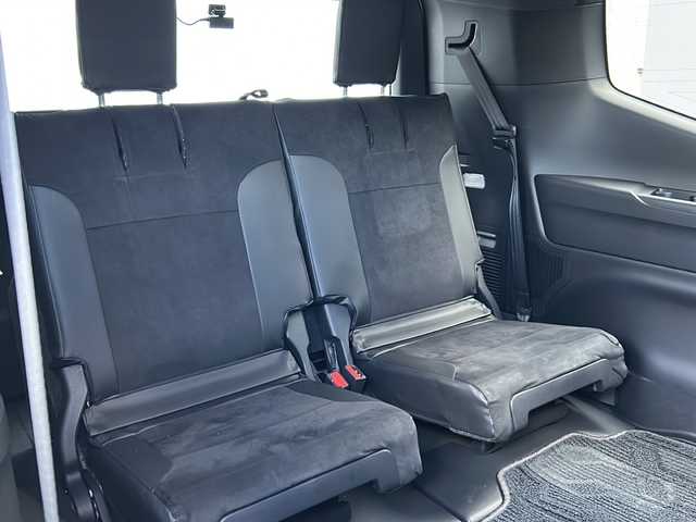 トヨタ ランドクルーザー AX 福島県 2024(令6)年 1万km ホワイトパールクリスタルシャイン トヨタセーフティセンス/・衝突被害軽減ブレーキ/・オートハイビーム/・車線逸脱警報装置/・レーダークルーズコントロール/・ロードサインアシスト/・プロアクティブドライビングアシスト/純正ディスプレイオーディオナビ/・BT/USB/MiraCast/AM/FM/・純正ビルトインETC/・前後ドライブレコーダー/・バックカメラ/・アラウンドビューモニター/D席パワーシート/・3列シート/・フルフラットシート/電子パーキング/・オートブレーキホールド/革張りステアリング/・ステアリングスイッチ/パーキングセンサー/電動格納ミラー/・ウィンカーミラー/・オートミラー/寒冷地仕様/プッシュスタート/・スマートキー/Cタイプ充電ポート/・USB充電ポート/LEDヘッドライト/・フォグランプ/・オートライト/ルーフレール/純正フロアマット/純正18インチAW/盗難防止装置