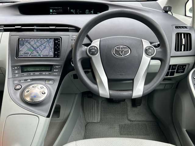 トヨタ プリウス S 大阪府 2009(平21)年 3.3万km ホワイトパールクリスタルシャイン ワンオーナー/７インチナビ（NHDT-W59)/AM/FM/ワンセグ/CD/バックカメラ/サイドカメラ/前後コーナーセンサー/プッシュスタート/エレクトロニックシフト/ステアリングリモコン/横滑り防止機能/電動格納ドアミラー/カーテンエアバック/オートライト/ヘッドライトレベライザー/純正フォグライト/スマートキー/純正フロアマット/純正ドアバイザー