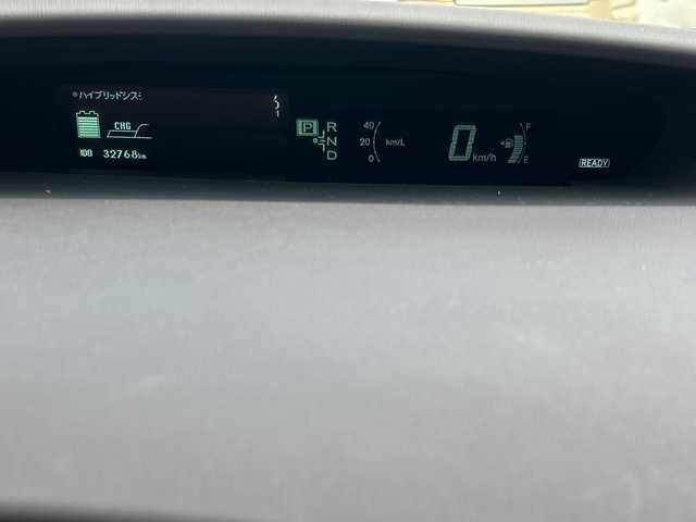 トヨタ プリウス S 大阪府 2009(平21)年 3.3万km ホワイトパールクリスタルシャイン ワンオーナー/７インチナビ（NHDT-W59)/AM/FM/ワンセグ/CD/バックカメラ/サイドカメラ/前後コーナーセンサー/プッシュスタート/エレクトロニックシフト/ステアリングリモコン/横滑り防止機能/電動格納ドアミラー/カーテンエアバック/オートライト/ヘッドライトレベライザー/純正フォグライト/スマートキー/純正フロアマット/純正ドアバイザー