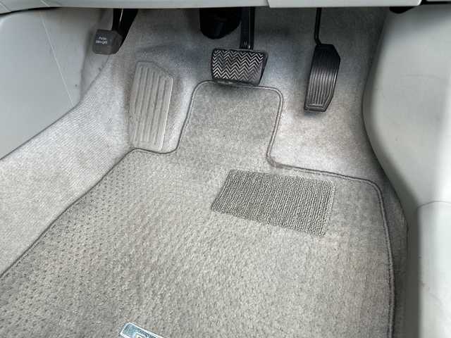 トヨタ プリウス S 大阪府 2009(平21)年 3.3万km ホワイトパールクリスタルシャイン ワンオーナー/７インチナビ（NHDT-W59)/AM/FM/ワンセグ/CD/バックカメラ/サイドカメラ/前後コーナーセンサー/プッシュスタート/エレクトロニックシフト/ステアリングリモコン/横滑り防止機能/電動格納ドアミラー/カーテンエアバック/オートライト/ヘッドライトレベライザー/純正フォグライト/スマートキー/純正フロアマット/純正ドアバイザー