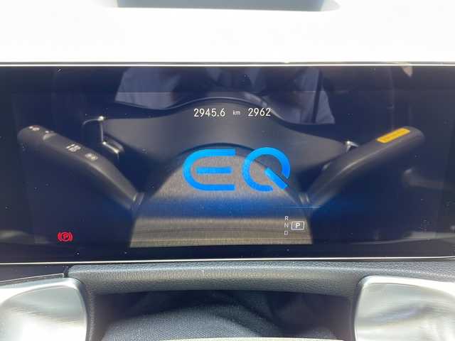 メルセデス・ベンツ Ｍ・ベンツ ＥＱＢ２５０ AMGライン 大阪府 2023(令5)年 0.3万km コスモスブラック ＭＰ２０２３０２/純正ナビ　フルセグＴＶ　サンルーフ　　黒革シート　パワーバックドア　前後ドラレコ　　ＥＴＣ２．０　置くだけ充電　レーダークルコン　　ＨＵＤ　ＢＳＭ　前席温席　パワーシート　　ＲＳＡ　ルーフレール　AMG20インチAW/アクティブレーンキーピングアシスト/アクティブブレーキアシスト/アテンションアシスト/道路標識アシスト/革巻きステアリング/電動パーキング/LEDオートライト/ウィンカーミラー