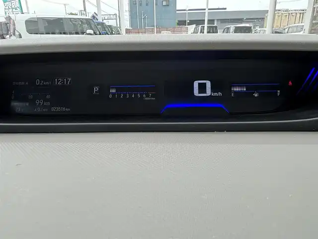 ホンダ フリード G ホンダセンシング 千葉県 2021(令3)年 2.4万km プラチナホワイトパール ワンオーナー/純正９インチメモリナビ/　（BT/DVD/CD/AM/FM)/ETC2.0/純正フリップダウン/純正前後ドラレコ/バックカメラ/ハーフレザー/前席シートヒーター/両側パワースライド/レーダークルーズコントロール/ホンダセンシング/LEDヘッドライト/スペアキー/取扱説明書/保証書