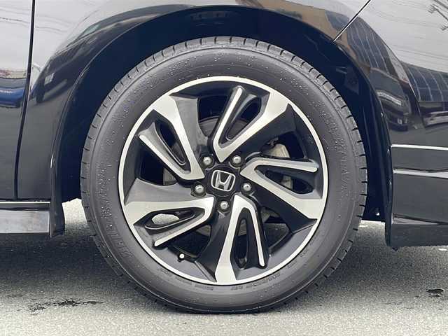 ホンダ ステップワゴン スパーダ クールスピリット 三重県 2016(平28)年 4.5万km プレミアムスパークルブラックパール プッシュスタート/両側パワースライドドア/衝突軽減ブレーキ/レーンキープアシスト/電動格納ミラー/横滑り防止/コーナーセンサー/ビルトインETC/アイドリングストップ/レーダークルーズコントロール/革巻きステアリング/ステアリングスイッチ/オートライト/パドルシフト/前後ドライブレコーダー/シートヒーター(前席)/USB入力端子2か所/HDMI入力端子1ヶ所/ALPINE10型ナビ(AM/FM/CD/DVD/TV/BT)/バックカメラ/ALPINEフリップダウンモニター/ウォークスルー/純正フロアマット/リアサンシェード/禁煙車