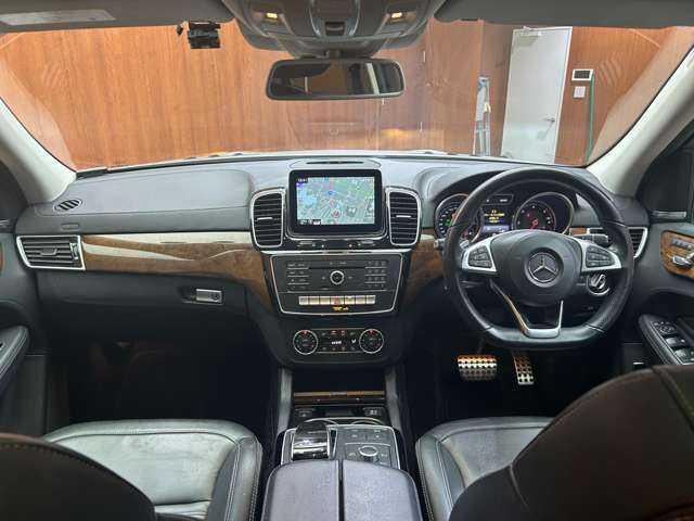 メルセデス・ベンツ ＧＬＳ３５０ｄ 4マチックスポーツ 千葉県 2016(平28)年 6.3万km イリジウムシルバー パノラマＳＲ　/黒革　/ＡＣＣ　/ナビ　/ＴＶ　/Ｂｌｕｅｔｏｏｔｈ接続　/３６０°ｈａｒｍａｎｋａｒｄｏｎサウンド　/シートＨ　/電動リアゲート　/ＬＥＤヘッドライト　/オートハイビーム　/衝突軽減Ｂ　/ＢＳＭ　/ＬＫＡ