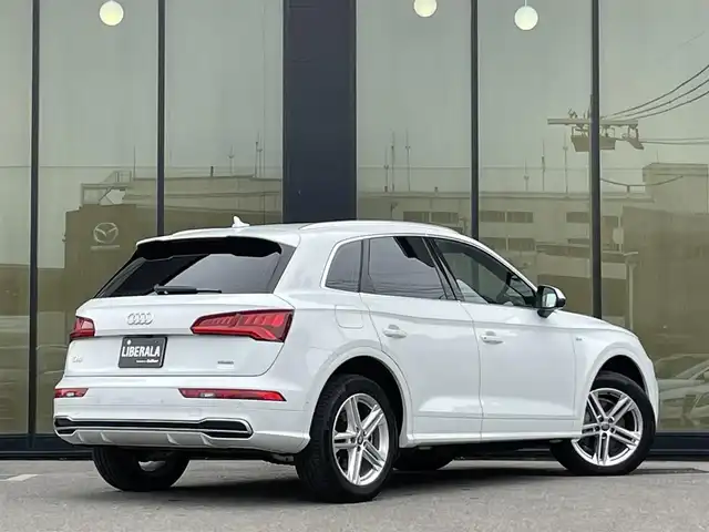 アウディ Ｑ５ 40TDIクワトロ スポーツ 石川県 2019(平31)年 5.6万km パール 4WD/衝突軽減ブレーキ/純正メモリーナビ/バック/フロント/サイド/全方位カメラ/フルセグＴＶ/AppleCarPlay/Bluetooth/バーチャルコックピット/オートクルーズコントロール/ブラインドスポットモニター/レーンキープアシスト/クリアランスソナー/パワーリアゲート/パワーシート/シートヒーター/オートライト/マトリクスLEDヘッドライト/ETC