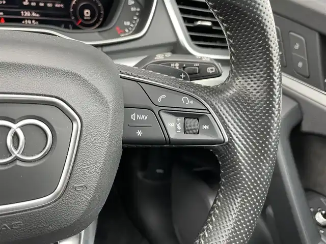 アウディ Ｑ５ 40TDIクワトロ スポーツ 石川県 2019(平31)年 5.6万km パール 4WD/衝突軽減ブレーキ/純正メモリーナビ/バック/フロント/サイド/全方位カメラ/フルセグＴＶ/AppleCarPlay/Bluetooth/バーチャルコックピット/オートクルーズコントロール/ブラインドスポットモニター/レーンキープアシスト/クリアランスソナー/パワーリアゲート/パワーシート/シートヒーター/オートライト/マトリクスLEDヘッドライト/ETC