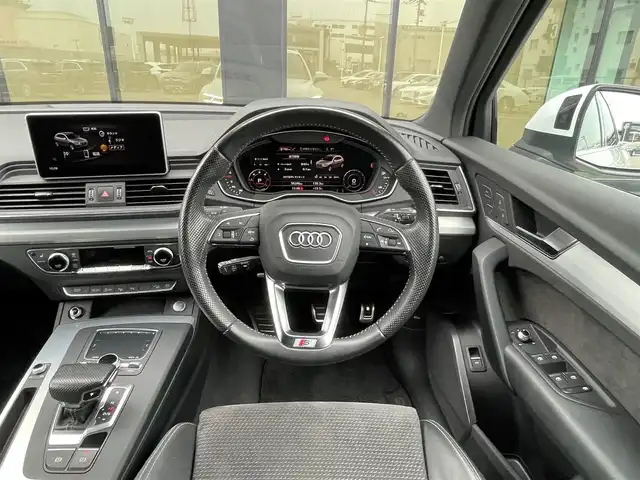 アウディ Ｑ５ 40TDIクワトロ スポーツ 石川県 2019(平31)年 5.6万km パール 4WD/衝突軽減ブレーキ/純正メモリーナビ/バック/フロント/サイド/全方位カメラ/フルセグＴＶ/AppleCarPlay/Bluetooth/バーチャルコックピット/オートクルーズコントロール/ブラインドスポットモニター/レーンキープアシスト/クリアランスソナー/パワーリアゲート/パワーシート/シートヒーター/オートライト/マトリクスLEDヘッドライト/ETC