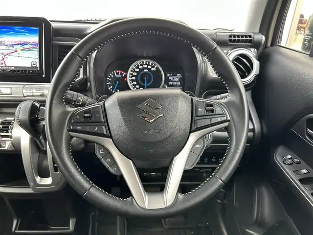 スズキ クロスビー HYBRID MZ 埼玉県 2021(令3)年 1.7万km ベージュ ワンオーナー/社外SDナビ 品番：CN-RZ866/(AM/FM/DVD/CD/BT/SD/USB/iPod)/フルセグテレビ（走行中視聴不可）/バックカメラ/全方位カメラ/社外前後ドライブレコーダー/パドルシフト/クリアランスソナー/クルーズコントロール追従あり/ヒルディセントコントロール/グリップコントロール/ビルトインETC/スペアキー１本（スマートキー）/純正アルミホイール16インチ/純正フロアマット/純正ドアバイザー/車両/ナビ取扱説明書/保証書