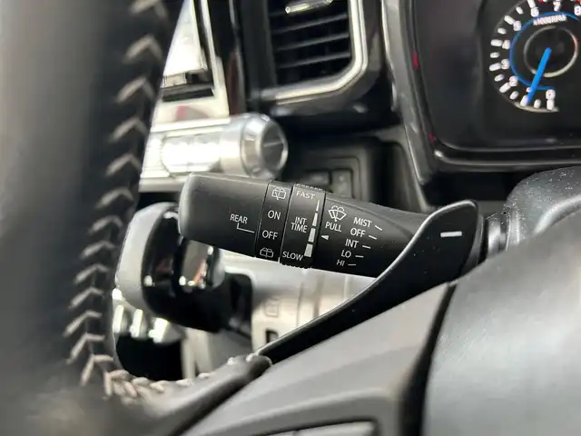 スズキ クロスビー HYBRID MZ 埼玉県 2021(令3)年 1.7万km ベージュ ワンオーナー/社外SDナビ 品番：CN-RZ866/(AM/FM/DVD/CD/BT/SD/USB/iPod)/フルセグテレビ（走行中視聴不可）/バックカメラ/全方位カメラ/社外前後ドライブレコーダー/パドルシフト/クリアランスソナー/クルーズコントロール追従あり/ヒルディセントコントロール/グリップコントロール/ビルトインETC/スペアキー１本（スマートキー）/純正アルミホイール16インチ/純正フロアマット/純正ドアバイザー/車両/ナビ取扱説明書/保証書