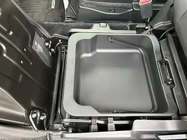 スズキ クロスビー HYBRID MZ 埼玉県 2021(令3)年 1.7万km ベージュ ワンオーナー/社外SDナビ 品番：CN-RZ866/(AM/FM/DVD/CD/BT/SD/USB/iPod)/フルセグテレビ（走行中視聴不可）/バックカメラ/全方位カメラ/社外前後ドライブレコーダー/パドルシフト/クリアランスソナー/クルーズコントロール追従あり/ヒルディセントコントロール/グリップコントロール/ビルトインETC/スペアキー１本（スマートキー）/純正アルミホイール16インチ/純正フロアマット/純正ドアバイザー/車両/ナビ取扱説明書/保証書