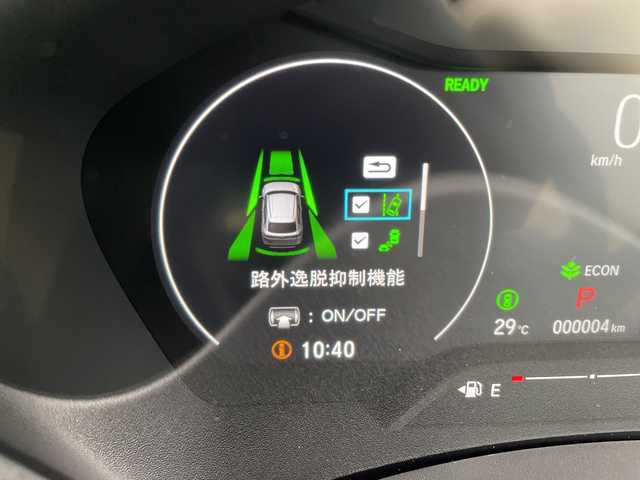 ホンダ ヴェゼル ハイブリッド e:HEV Z PLaYパッケージ 愛知県 2025(令7)年 0.1千km プレミアムサンライトホワイトパール 登録済未使用車/純正9型ディズプレイオーディオナビ/レーダークルーズコントロール/バックカメラ/レーンキープアシスト/シートヒーター/衝突軽減システム/ステアリングヒーター/ブラインドスポットモニター/電動リアゲート/SOSコール/ワイヤレス充電器/パドルシフト/LEDヘッドライト/ハーフレザーシート/ステアリングスイッチ/スマートキー/プッシュスタート/コーナーセンサー/純正アルミホイール