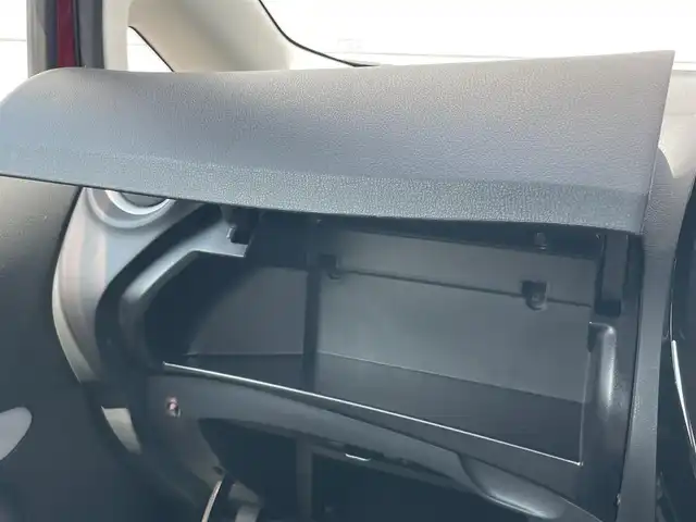 日産 ノート e－パワー X 千葉県 2019(令1)年 4.7万km ガーネットレッド レーンキープアシスト/横滑り防止/衝突被害軽減システム/パーキングアシスト/日産純正ＳＤナビ/(BT、全方位カメラ、フルセグＴＶ、ＡＵＸ、CD/DVD、)/ETC/純正アルミホイール/純正フロアマット/ハロゲンオートライト/スマートキー/プッシュスタート