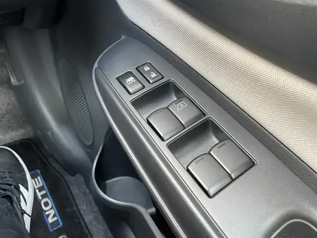 日産 ノート e－パワー X 千葉県 2019(令1)年 4.7万km ガーネットレッド レーンキープアシスト/横滑り防止/衝突被害軽減システム/パーキングアシスト/日産純正ＳＤナビ/(BT、全方位カメラ、フルセグＴＶ、ＡＵＸ、CD/DVD、)/ETC/純正アルミホイール/純正フロアマット/ハロゲンオートライト/スマートキー/プッシュスタート