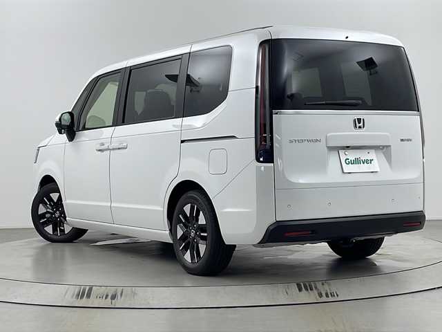 ホンダ ステップワゴン eHEV エアー EX 埼玉県 2025(令7)年 0.1千km プラチナホワイトパール 登録時走行距離6km/登録済未使用車/11.4インチナビHonda CONNECTナビ/バックカメラ/パワーバックドア/DCS/ACC/LDA/先行車発進お知らせ/BSM/標識認識/クリアランスソナー/パドルシフト/ステアリングリモコン/電子パーキング/オートブレーキホールド/シートヒーター/ロールサンシェード/ウィンカーミラー/フォグランプ