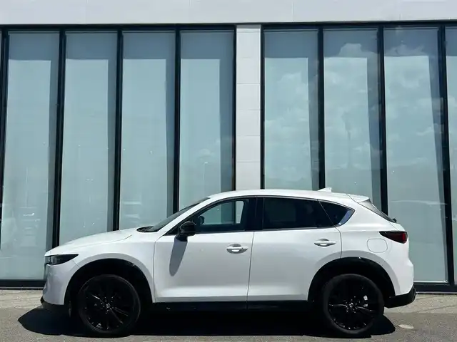 マツダ ＣＸ－５ XD スポーツアピアランス 大阪府 2023(令5)年 2.1万km ロジウムホワイトプレミアムメタリック 純正８インチナビ　/ＥＴＣ　/全方位モニター　/ＬＥＤヘッドランプ　/ドライブレコーダー　/レザーシート　/パワーシート　/クルーズコントロール　/純正１９インチアルミホイール　/ヘッドアップディスプレイ