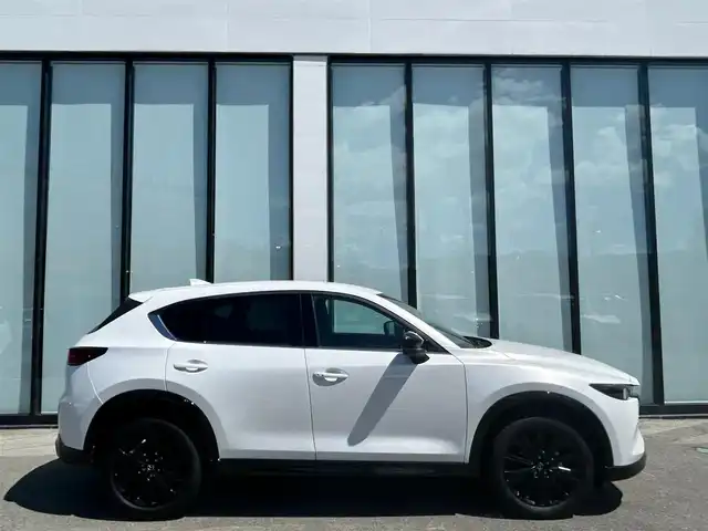 マツダ ＣＸ－５ XD スポーツアピアランス 大阪府 2023(令5)年 2.1万km ロジウムホワイトプレミアムメタリック 純正８インチナビ　/ＥＴＣ　/全方位モニター　/ＬＥＤヘッドランプ　/ドライブレコーダー　/レザーシート　/パワーシート　/クルーズコントロール　/純正１９インチアルミホイール　/ヘッドアップディスプレイ