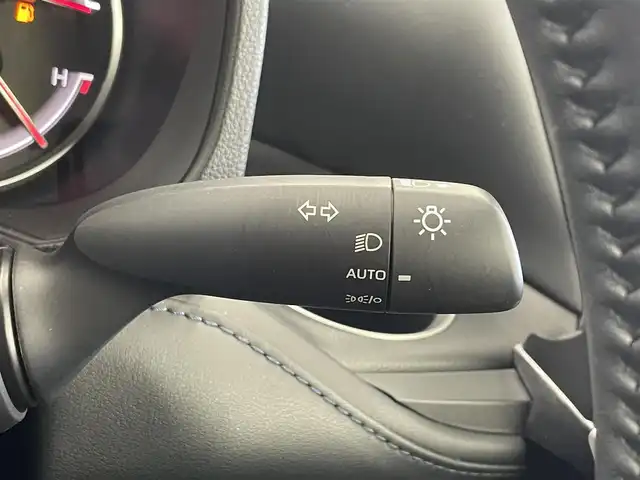 トヨタ ヴォクシー S－Z 福井県 2022(令4)年 4万km アティチュードブラックマイカ 純正メモリナビ/（AM/FM/Bluetooth/フルセグTV)/バックカメラ/プリクラッシュ/コーナーセンサー/追従クルコン/ビルトインETC2.0/シートヒーター/ハーフレザーシート/両側パワースライドドア/オートブレーキ/オートライト/LEDヘッドライト/純正17インチアルミホイール/社外フロアマット