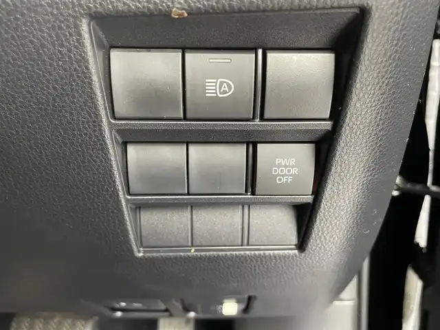 トヨタ ヴォクシー S－Z 福井県 2022(令4)年 4万km アティチュードブラックマイカ 純正メモリナビ/（AM/FM/Bluetooth/フルセグTV)/バックカメラ/プリクラッシュ/コーナーセンサー/追従クルコン/ビルトインETC2.0/シートヒーター/ハーフレザーシート/両側パワースライドドア/オートブレーキ/オートライト/LEDヘッドライト/純正17インチアルミホイール/社外フロアマット