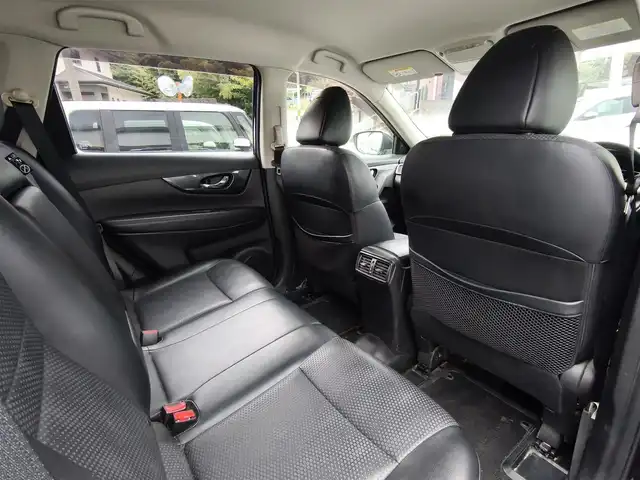 日産 エクストレイル ハイブリッド 20X エマージェンシーブレーキ 熊本県 2015(平27)年 12.8万km ダイヤモンドブラック ワンオーナー/ルーフレール/純正ナビ/【フルセグTV/CD/DVD/Bluetooth】/全方位カメラ/バックカメラ/クルーズコントロール/衝突軽減装置/コーナーセンサー/ダウンヒルアシストコントロール/カプロンシート/前席シートヒーター/純正17インチAW/ビルトインETC/オートLEDヘッドライト/ウィンカーミラー/プッシュスタート/ステアリングスイッチ/純正フロアマット/純正ドアバイザー/横滑り防止/盗難防止装置/保証書