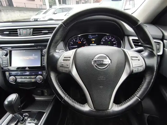 日産 エクストレイル ハイブリッド 20X エマージェンシーブレーキ 熊本県 2015(平27)年 12.8万km ダイヤモンドブラック ワンオーナー/ルーフレール/純正ナビ/【フルセグTV/CD/DVD/Bluetooth】/全方位カメラ/バックカメラ/クルーズコントロール/衝突軽減装置/コーナーセンサー/ダウンヒルアシストコントロール/カプロンシート/前席シートヒーター/純正17インチAW/ビルトインETC/オートLEDヘッドライト/ウィンカーミラー/プッシュスタート/ステアリングスイッチ/純正フロアマット/純正ドアバイザー/横滑り防止/盗難防止装置/保証書