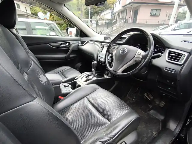 日産 エクストレイル ハイブリッド 20X エマージェンシーブレーキ 熊本県 2015(平27)年 12.8万km ダイヤモンドブラック ワンオーナー/ルーフレール/純正ナビ/【フルセグTV/CD/DVD/Bluetooth】/全方位カメラ/バックカメラ/クルーズコントロール/衝突軽減装置/コーナーセンサー/ダウンヒルアシストコントロール/カプロンシート/前席シートヒーター/純正17インチAW/ビルトインETC/オートLEDヘッドライト/ウィンカーミラー/プッシュスタート/ステアリングスイッチ/純正フロアマット/純正ドアバイザー/横滑り防止/盗難防止装置/保証書