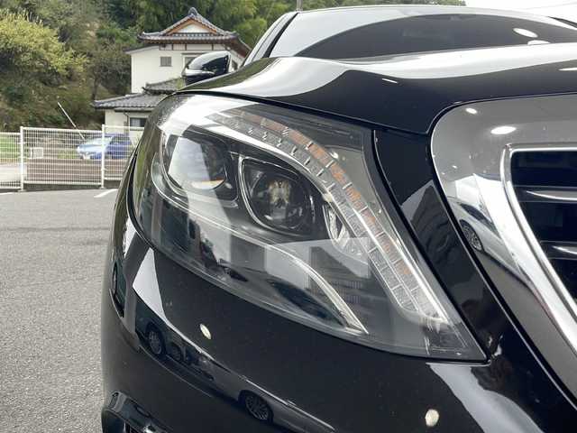 メルセデス・ベンツ Ｓ５５０Ｌ 福島県 2014(平26)年 4.4万km オブシディアンブラック 登録時走行距離　　　４３１３４ｋｍ/メーカー純正HDDナビ/【ＡＭ／ＦＭ／ＢＴ／ＣＤ／ＤＶＤ／フルセグ】/パワーシート/シートヒーター/プッシュスタート/ETC/パドルシフト/アラウンドビューモニター/パワーバックドア/LEDヘッドライト/クリアランスソナー/純正AW/レーンキープアシスト/ステアリングアシスト/オートライト/サンルーフ/プレミアムサウンド/レザーシート/ステアリングスイッチ/クルコン/レーダー探知機