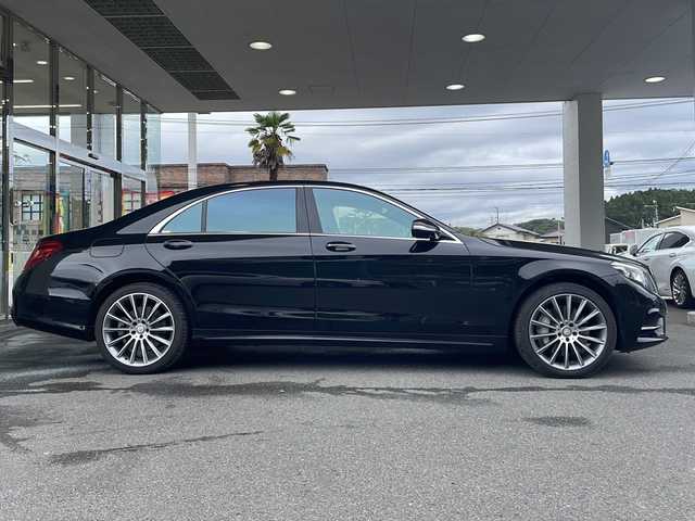 メルセデス・ベンツ Ｓ５５０Ｌ 福島県 2014(平26)年 4.4万km オブシディアンブラック 登録時走行距離　　　４３１３４ｋｍ/メーカー純正HDDナビ/【ＡＭ／ＦＭ／ＢＴ／ＣＤ／ＤＶＤ／フルセグ】/パワーシート/シートヒーター/プッシュスタート/ETC/パドルシフト/アラウンドビューモニター/パワーバックドア/LEDヘッドライト/クリアランスソナー/純正AW/レーンキープアシスト/ステアリングアシスト/オートライト/サンルーフ/プレミアムサウンド/レザーシート/ステアリングスイッチ/クルコン/レーダー探知機