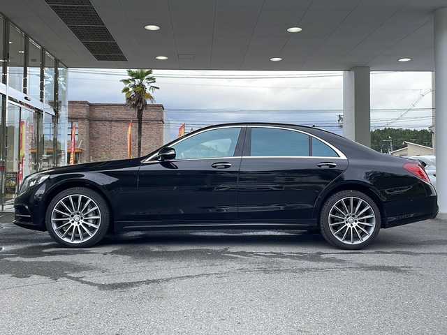 メルセデス・ベンツ Ｓ５５０Ｌ 福島県 2014(平26)年 4.4万km オブシディアンブラック 登録時走行距離　　　４３１３４ｋｍ/メーカー純正HDDナビ/【ＡＭ／ＦＭ／ＢＴ／ＣＤ／ＤＶＤ／フルセグ】/パワーシート/シートヒーター/プッシュスタート/ETC/パドルシフト/アラウンドビューモニター/パワーバックドア/LEDヘッドライト/クリアランスソナー/純正AW/レーンキープアシスト/ステアリングアシスト/オートライト/サンルーフ/プレミアムサウンド/レザーシート/ステアリングスイッチ/クルコン/レーダー探知機