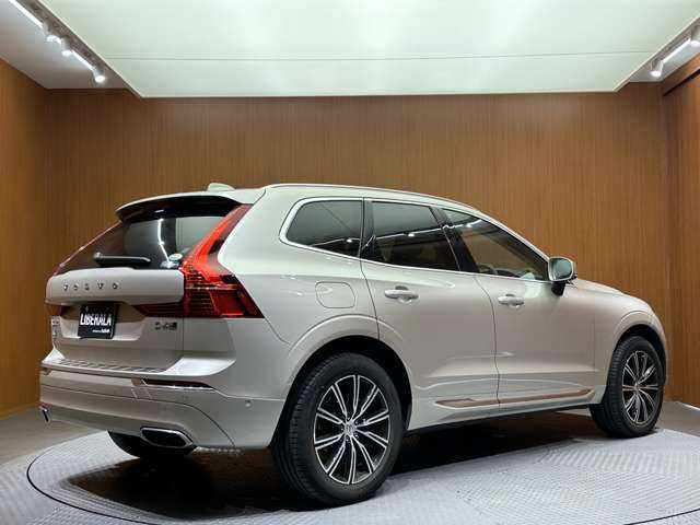 ボルボ ＸＣ６０ D4 AWD インスクリプション 千葉県 2019(令1)年 2.6万km ゴールド ＡＣＣ　/革　/ｈａｒｍａｎｋａｒｄｏｎサウンド　/ナビ　/ＴＶ　/３６０°/Ｂｌｕｅｔｏｏｔｈ接続　/ＨＵＤ　　/シートＨ　/ベンチレーション　/電動リアゲート　/パーキングアシスト　/衝突軽減Ｂ　/ＢＳＭ　/ＬＫＡ　/ドラレコ