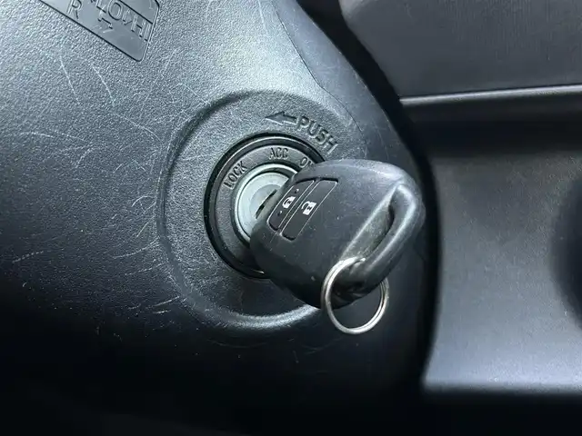 トヨタ アクア S 福岡県 2017(平29)年 3.3万km ブラックマイカ 社外7型ナビ(フルセグTV/CD/DVD/BT)バックカメラETC前後ドラレコシートヒーター純正フロアマット社外15インチアルミホイール