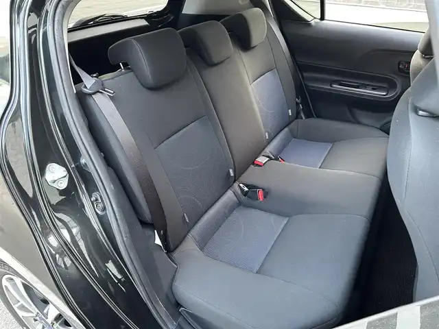 トヨタ アクア S 福岡県 2017(平29)年 3.3万km ブラックマイカ 社外7型ナビ(フルセグTV/CD/DVD/BT)バックカメラETC前後ドラレコシートヒーター純正フロアマット社外15インチアルミホイール