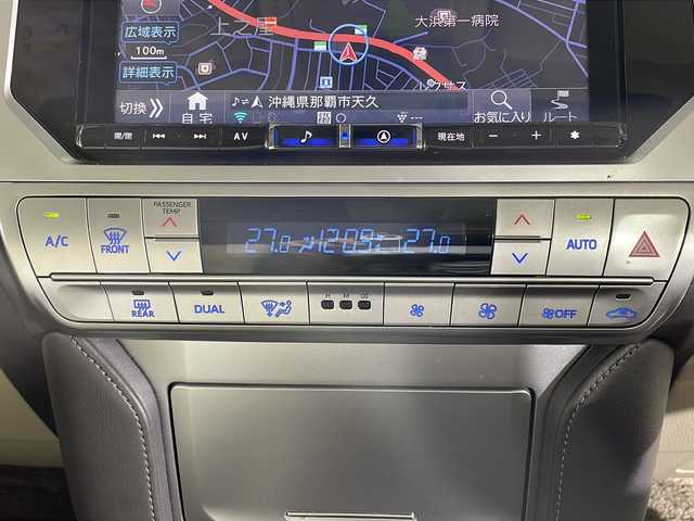 トヨタ ランドクルーザー プラド TX Lパッケージ 沖縄県 2021(令3)年 4.6万km ホワイトパールクリスタルシャイン 禁煙車/7人乗り/サンルーフ/衝突軽減ブレーキ/車線逸脱警報/社外9インチナビ/AM/FM/CD/DVD/フルセグTV/Bluetooth/HDMI/USB/バックカメラ/全方位カメラ/追従式クルーズコントロール/レザーシート/エアシート/シートヒーター/パワーシート/ビルトインETC/ステアリングリモコン/コーナーセンサー前後/オートライト/オートマッチックハイビーム/純正19インチアルミホイール/ダブル＋サイド＋カーテンエアバッグ/プッシュスタート/スペアキー有/ABS/横滑り防止装置/保証書/取扱説明書