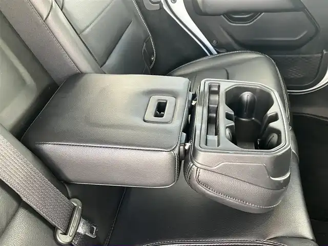 クライスラー・ジープ ジープ ラングラー アンリミテッド サハラ 道南・函館 2023(令5)年 1.8万km ブライトホワイト /純正ナビ//フルセグTV//バックカメラ//サイドカメラ//フロントカメラ//ETC2.0//ブラックレザーシート//前席シートヒーター//ステアリングヒーター//防眩ミラー//自動緊急ブレーキ//ParkSense//ACC//ブラインドスポット警告//LEDヘッドライト//オートライト//スマートキー//エンジンプッシュスタート